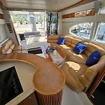Úszó hotel Luxury Experience On A 16-meter Azimut Yacht Torrevieja